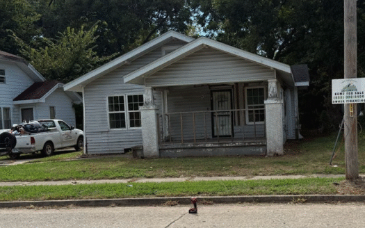 113 East Kentucky, Blytheville, AR 72315