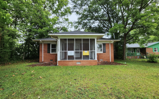 709 Woods Street Kingstree, SC 29556