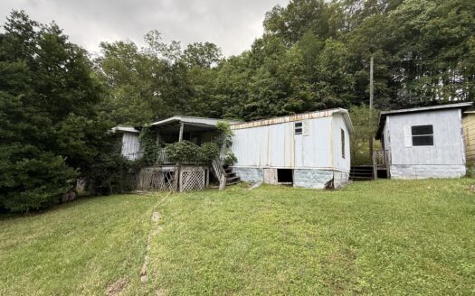 241 Hughes Hollow, Clintwood, VA 24228