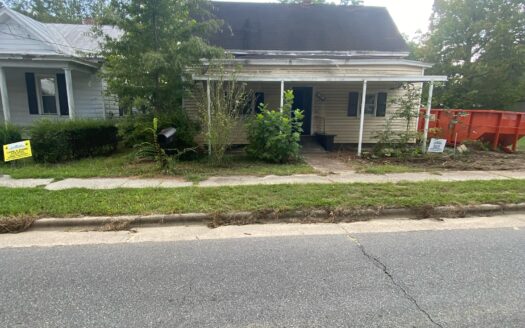 216 E Washington Street, LaGrange, NC 28551