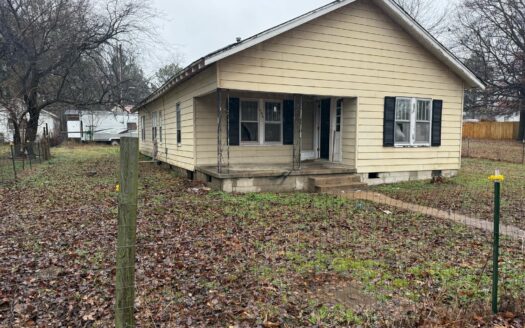 409 W 5th Street, Corning, AR 72422