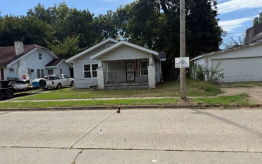 113 East Kentucky, Blytheville, AR 72315