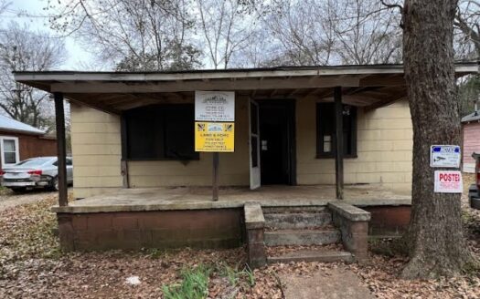 1705 Spruce Street , West Point GA 31833