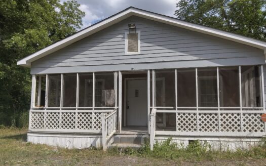 472 Highway 126, Cochran, GA 31014