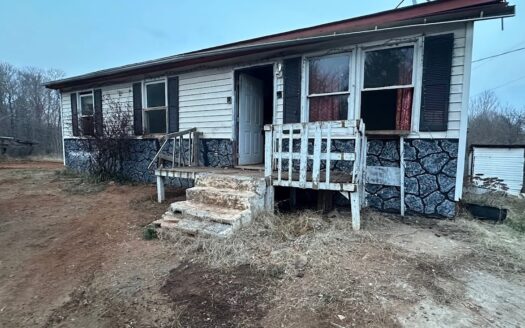 128 Hampton Circle, Cascade VA 24069