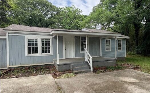 222 W Grantville Road, Grantville, GA 30220