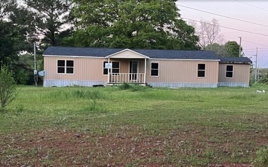 48 Sparrow Lane, Eastman, GA 31023