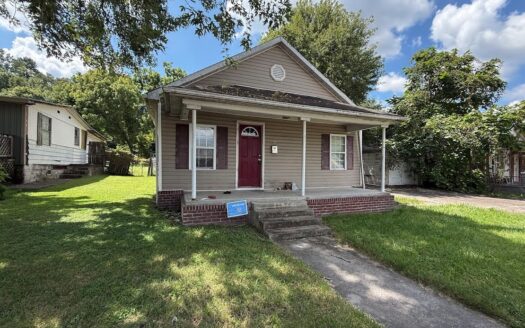 1121 Dorothy St, Kingsport, TN 37660