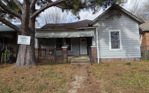 419 E Deaderick Street, Jackson, TN 38301